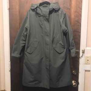Everlane Renew Anorak